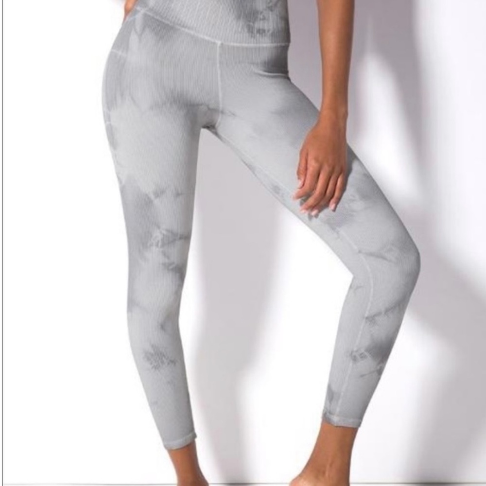 Avocado brand yoga leggings